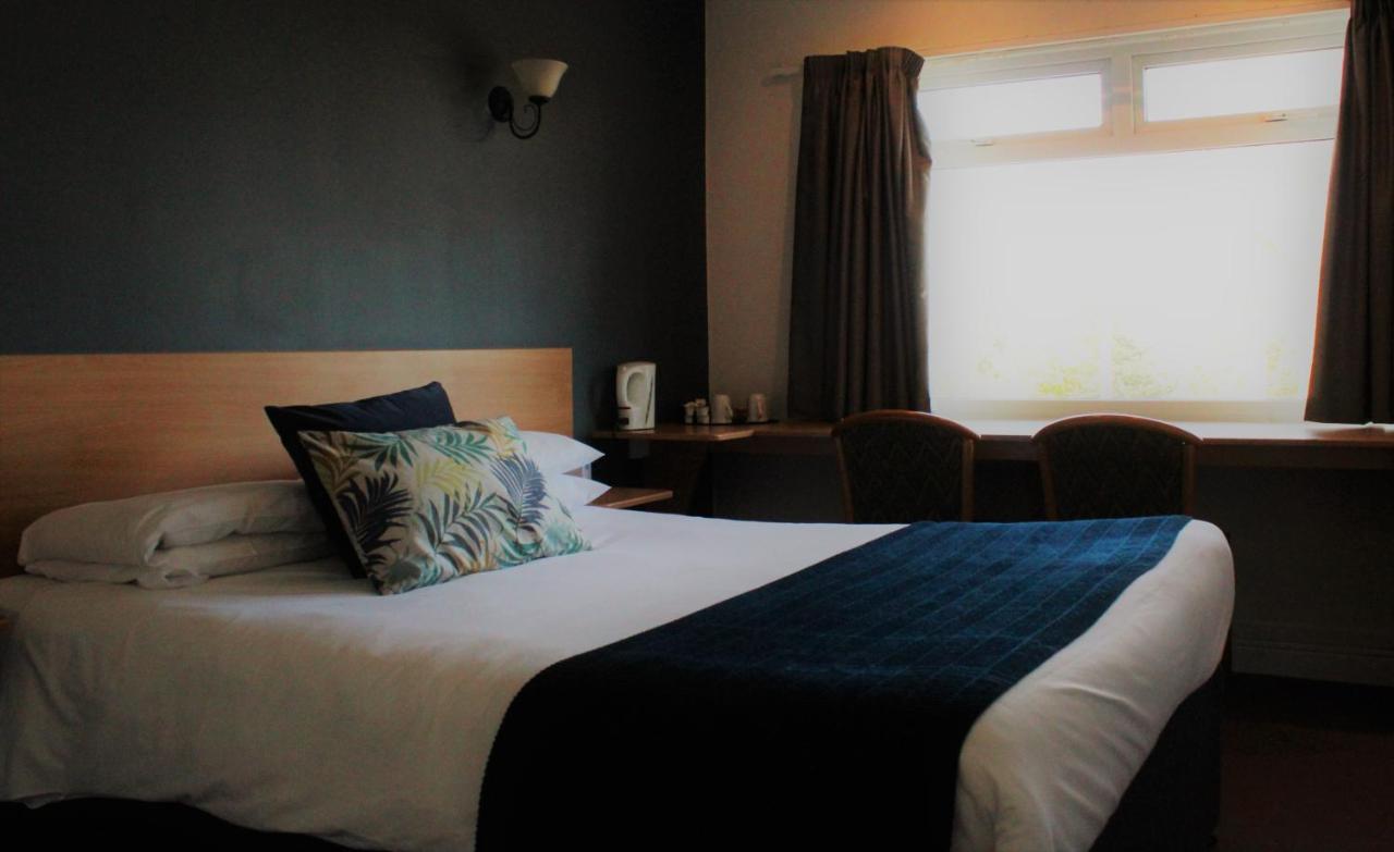 The Town & Country Lodge Dundry Kültér fotó