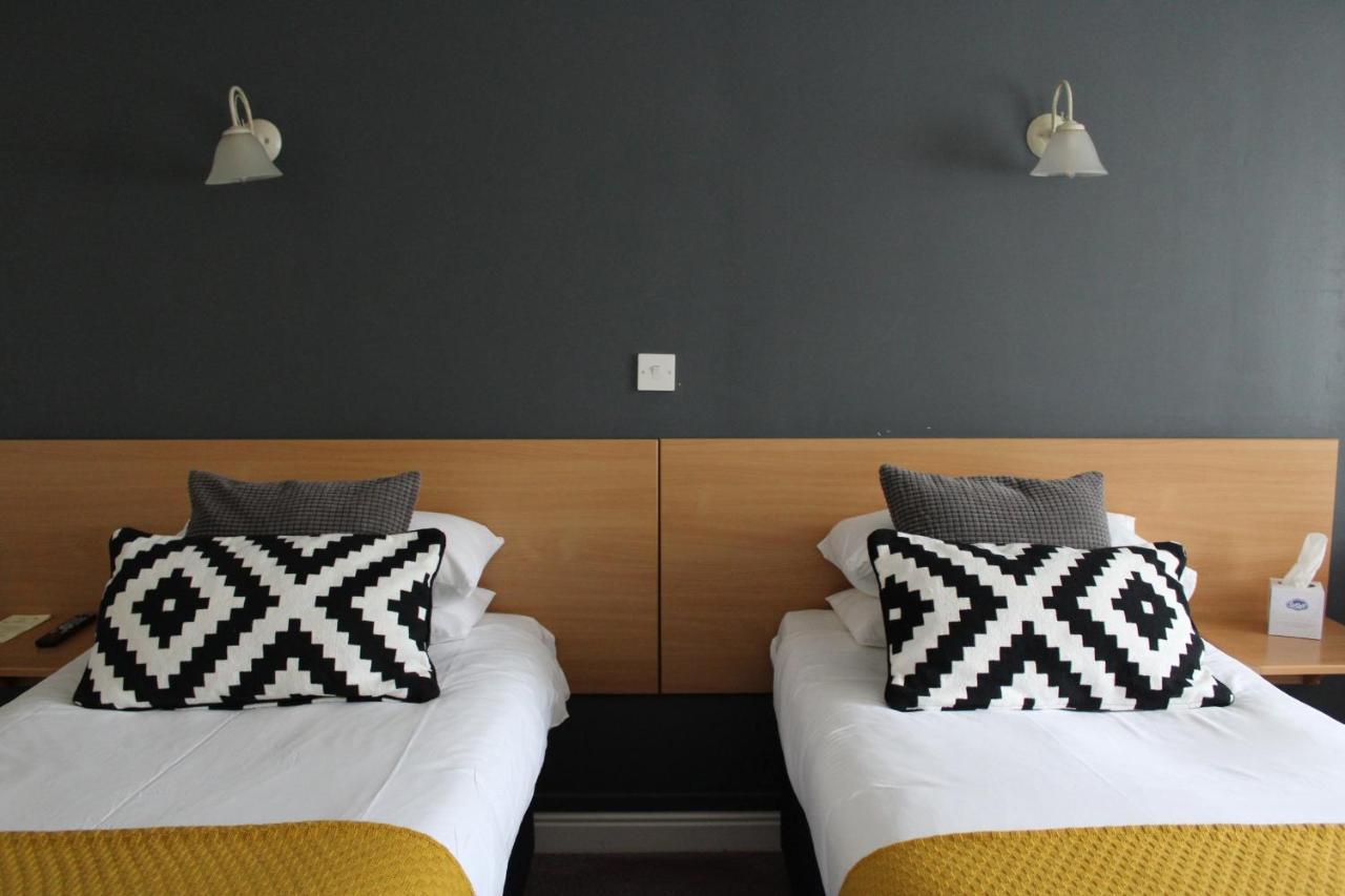 The Town & Country Lodge Dundry Kültér fotó